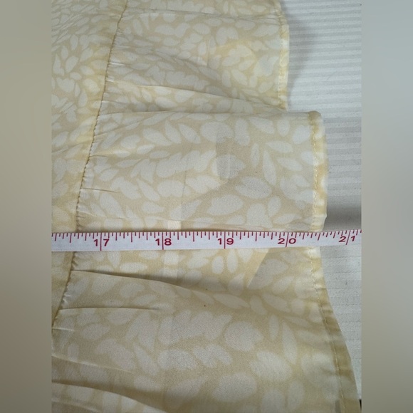 NWT Loft feather print tie back peplum blouse Cream Blouse size small - Picture 11 of 11